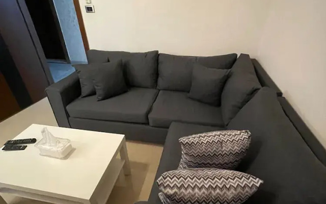 Apartment With Modern Amenities