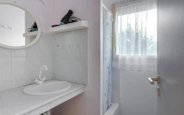 Appartement Esquièze-Sère, 3 pièces, 5 personnes - FR-1-402-37