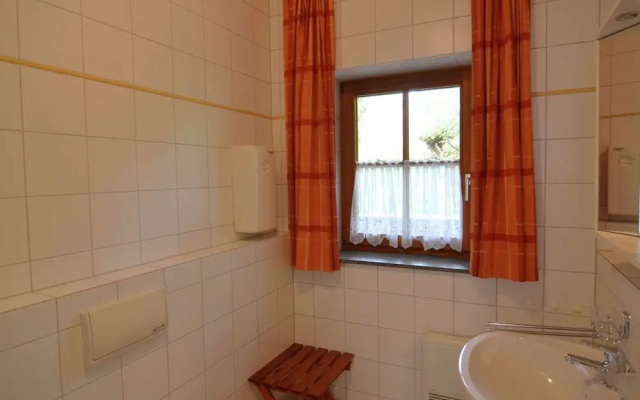 Serene Holiday Home in Bischofsmais Bavaria near Forest