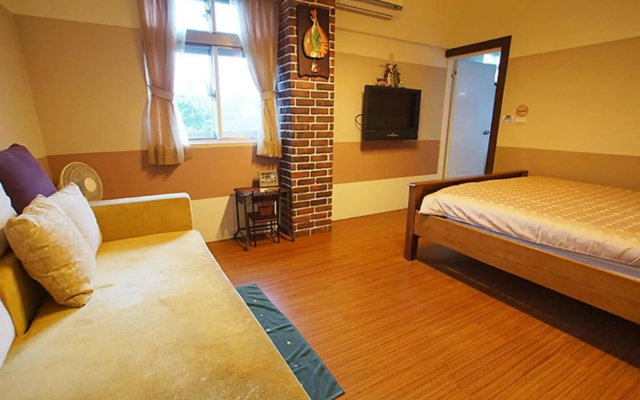 Yellow Cat B&B