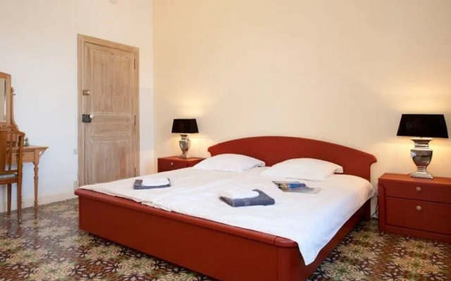Butterworth Manoir