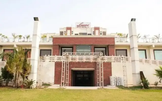 Hotel Luxmi Residency