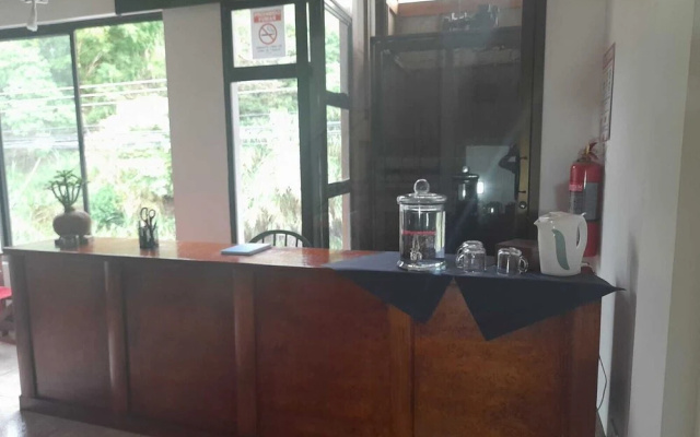 Alisson Hotel & Restaurant