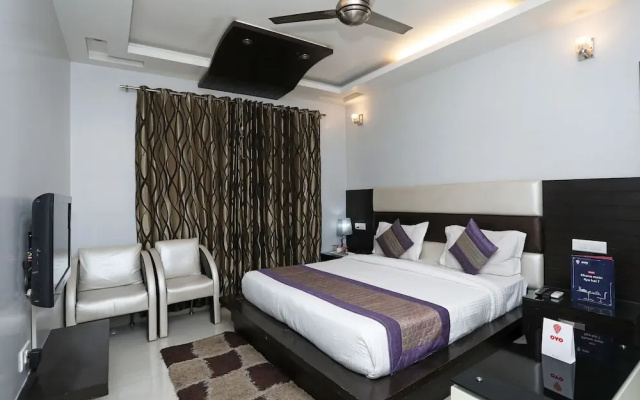 Oyo 11403 Hotel Daffodils