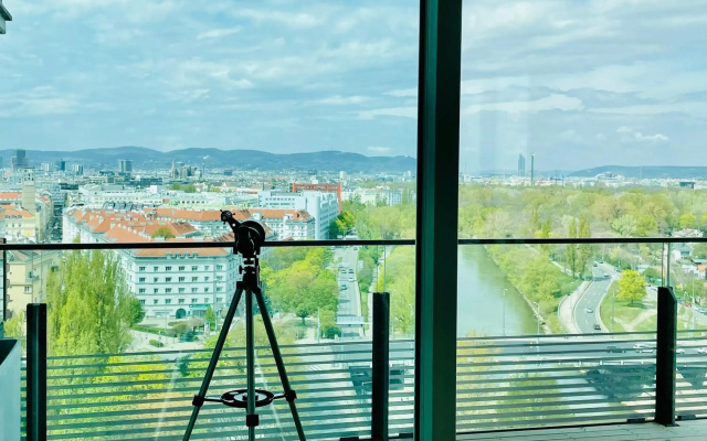 Royal Swan Skyline, Wien