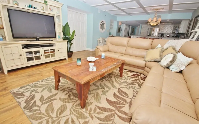 Tradewinds 503 Apartment 2