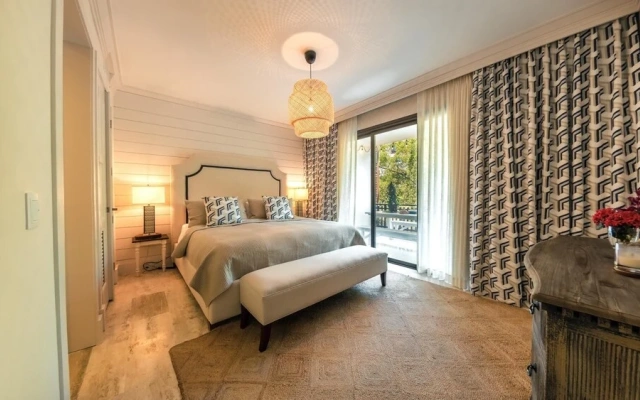 Deluxe Apartment at El Portillo QB