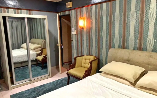 OYO 90455 Zz Hotel