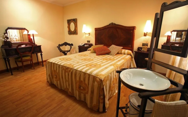 Hotel Restaurante El Pentágono