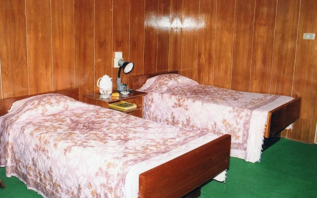 Primrose Hotel