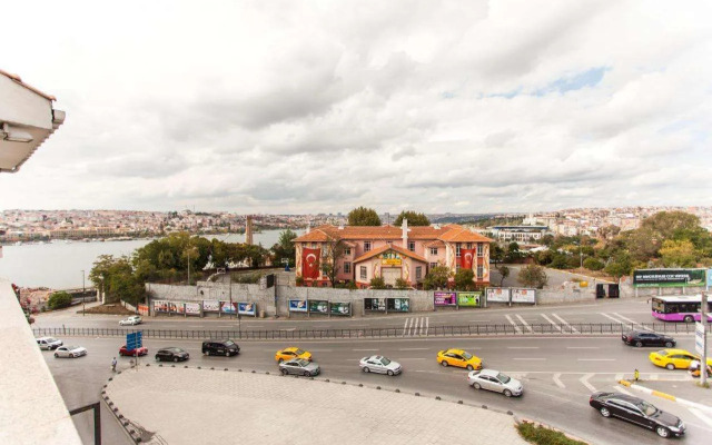 Pera Life Hotel
