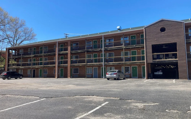 Gold Suites Rentals