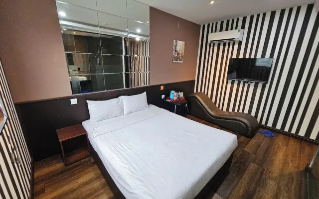 Pink Hotel