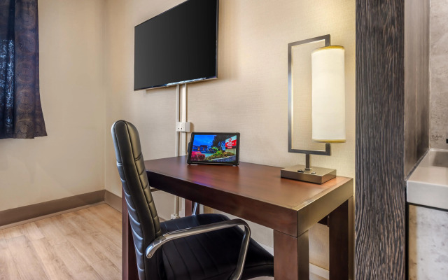 Best Western Plus Ottawa City Centre