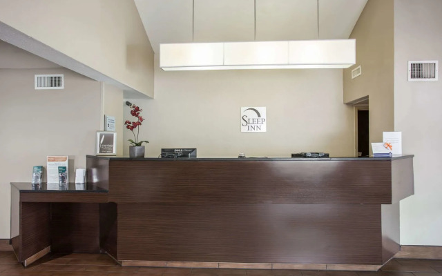 Quality Inn Kansas City International Airport