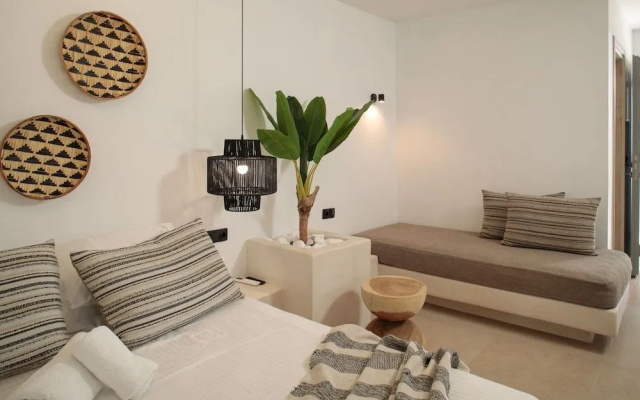 Naxos Green Village Hotel