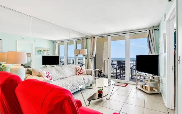 Oceania Beach Club 204