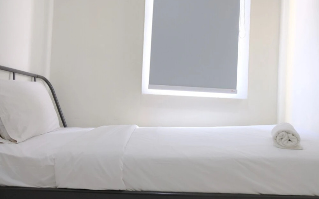 Modern Look 2Br At Apartment Parahyangan Residence