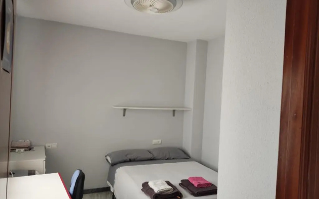 Habitación doble con baño privado