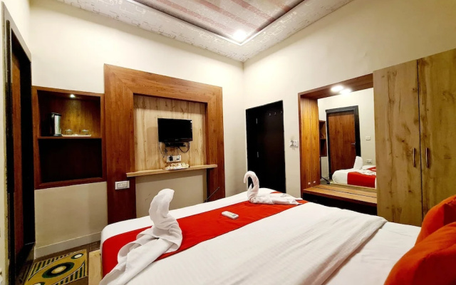 Hotel Hilltop