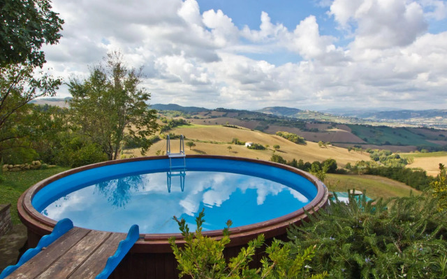 Mansion in Vallefoglia With Pool and Panorama