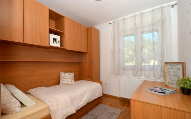 Apartmani Adela