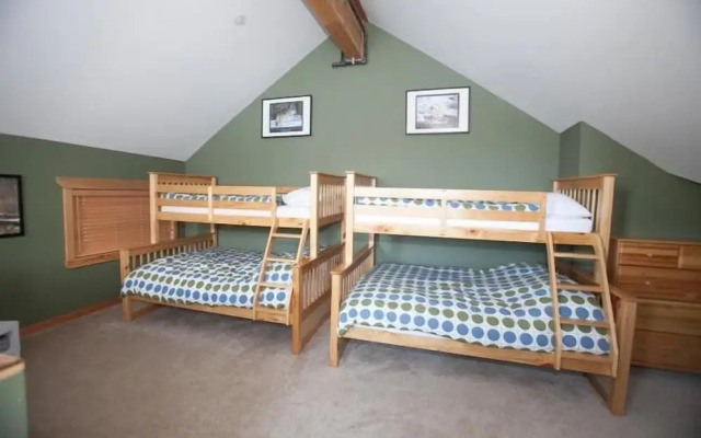 Snow Ridge by Apex Accommodations