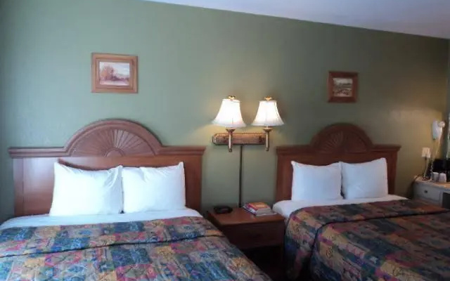 Bishop Elms Motel