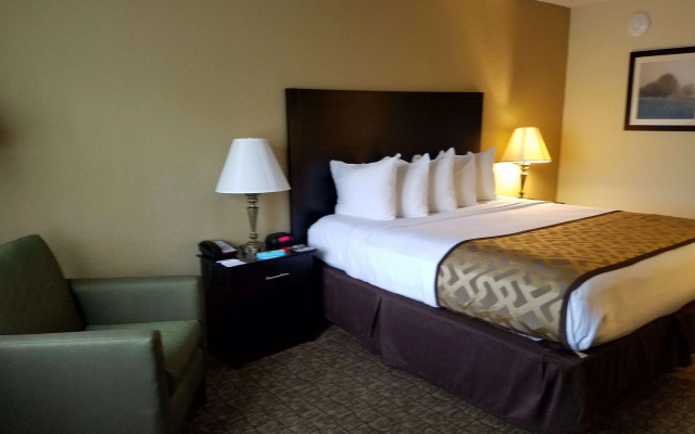 Best Western Crossroads Inn