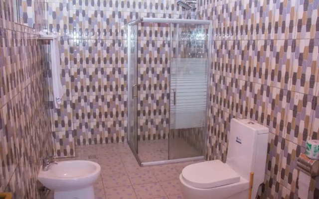 King Room With Nice Lake View - 2 People