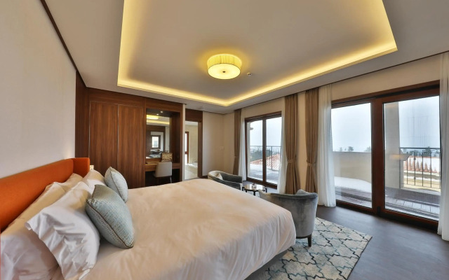 Camphortree Hotel & Resort