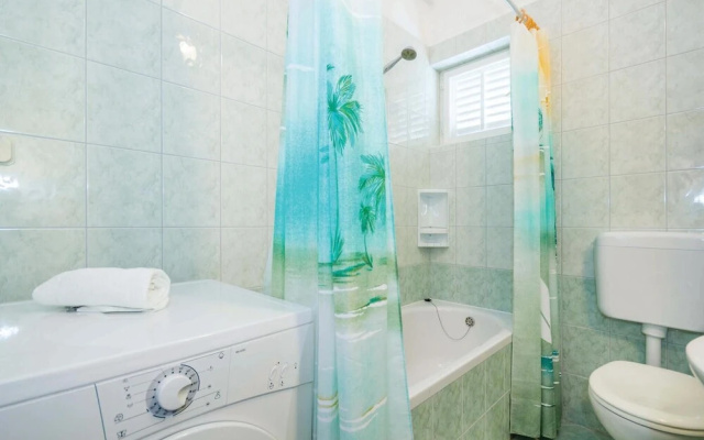 Beautiful Home in Barbat With Wifi and 2 Bedrooms