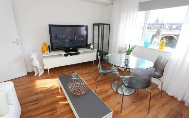 Riverside Luxury Apartment