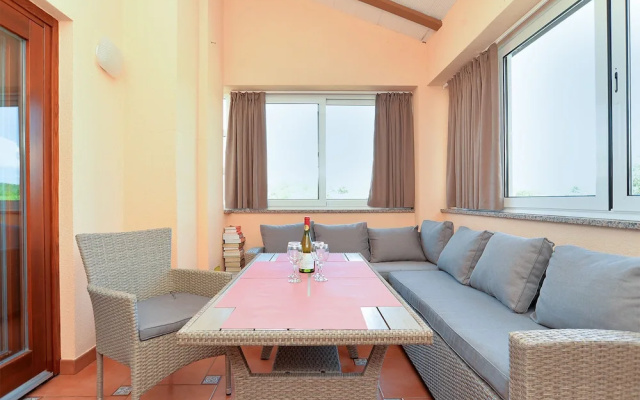 Apartment 1917