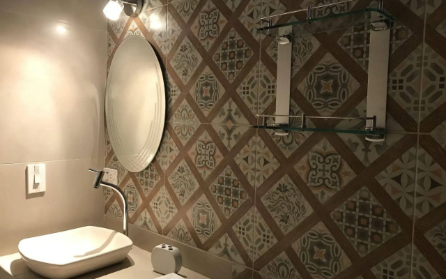 El Patio Suites