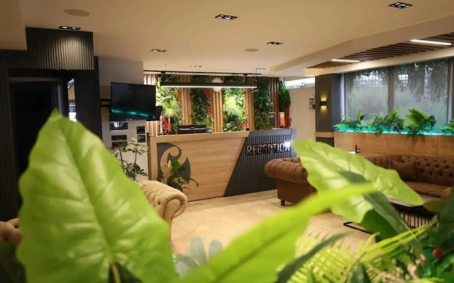 Green Pearl Pansi̇yon