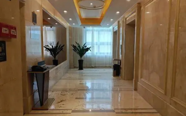 Vienna International Hotel ·Shaoguan Baiwang Square Waterside Pavillion