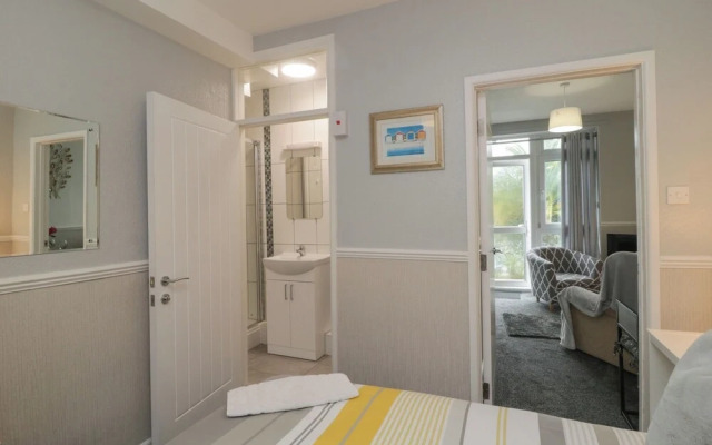 Flat 2, Big Tree Holiday Flats