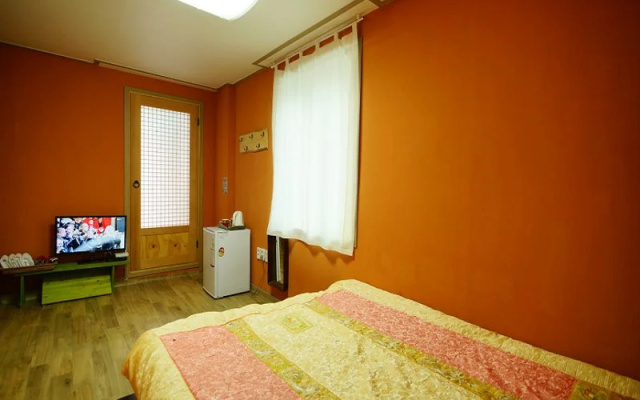 Jeonju Kim Myeong Ok Pension