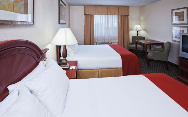 Holiday Inn Express Tulsa-Woodland Hills