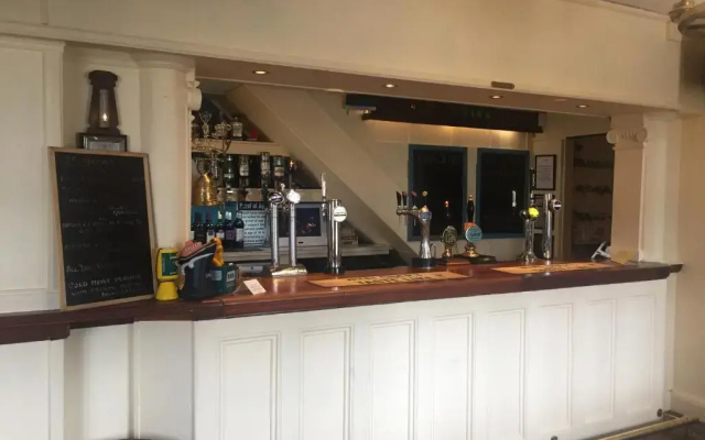 Halfway House Inn