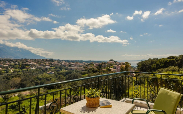Kallithea Studios & Apartments