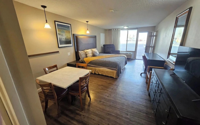 Home Away Inn LLC Laramie