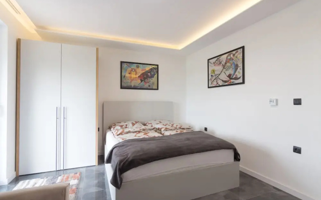 Deluxe Feliciano Apartments