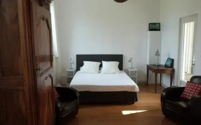 La Maison de Roussille