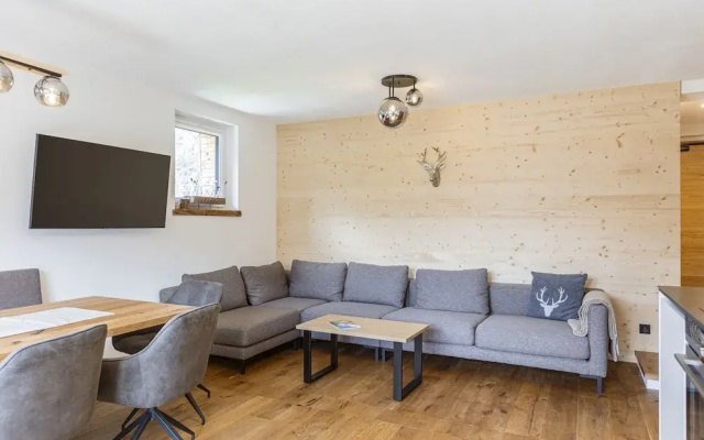 Apartment in Tyrol With hot tub
