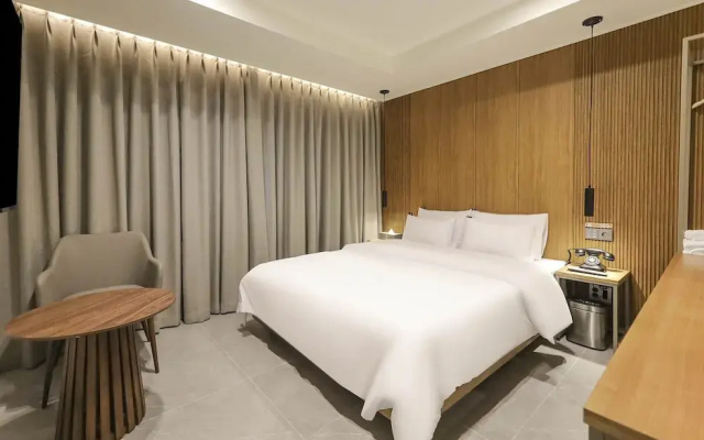 Rampart Hotel