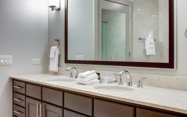 Domio Downtown Trendy 2Br Gym/Sauna