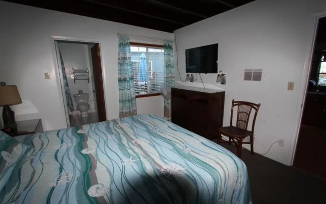 Edgewater Beach Motel