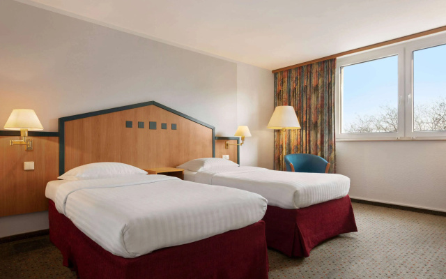 Ramada By Wyndham Bottrop